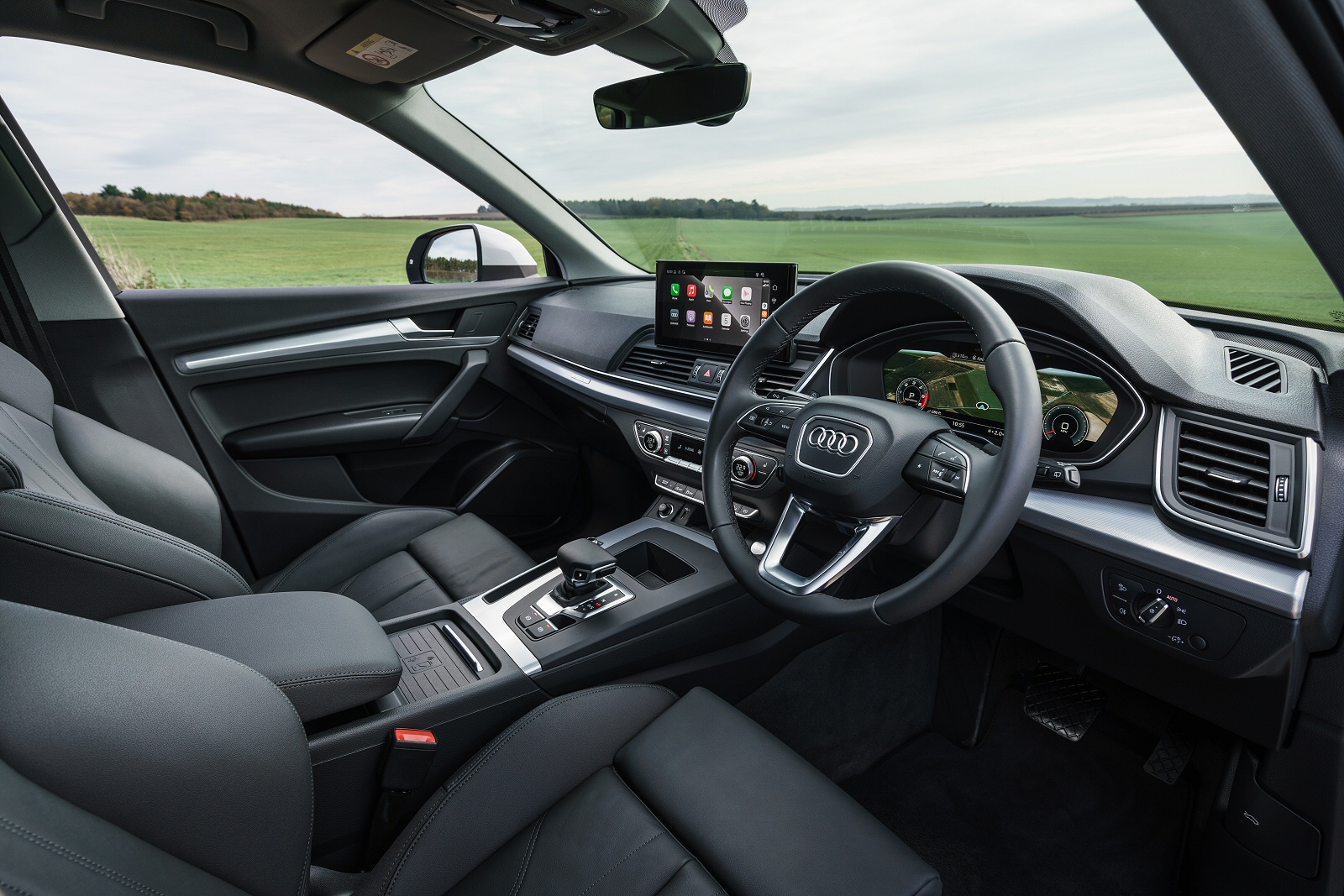 Front interior of an Audi Q5